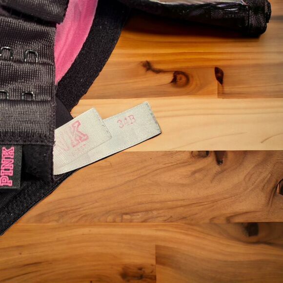 Victoria's Secret Wear Everywear Lightly Lined Padded Bra Size 34B - Picture 4 of 5